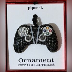 Piper K Black Ornament Game Controller